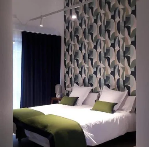 ホテル Rural O Cruce Do Burgo Friol