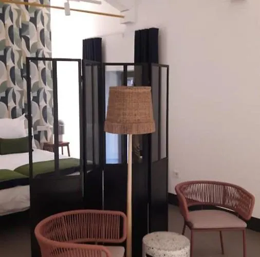 ホテル Rural O Cruce Do Burgo Friol